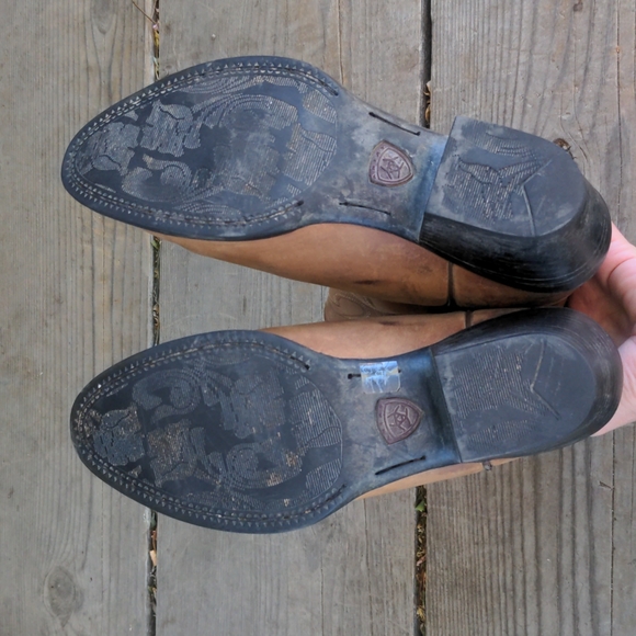 Ariat Women's Heritage Distressed Brown Western Boots Size 7B - Picture 8 of 16